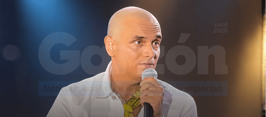 La sorpresiva imagen con la que Silvestre Dangond cantará este sábado en Villanueva.